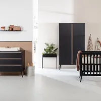 Europe Baby Sterre Babyzimmer Schwarz-Eiche