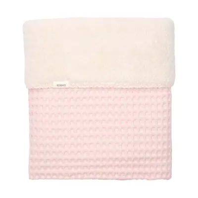 Koeka Oslo Bettdecke - Größe 100 x 150 - Waffel/Teddy - Candy
