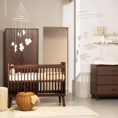 Europe Baby Olivia II Babyzimmer Walnuss / Walnuss - Retro
