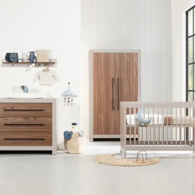 Europe Baby Vittoria III Babyzimmer Cashmere / Walnut