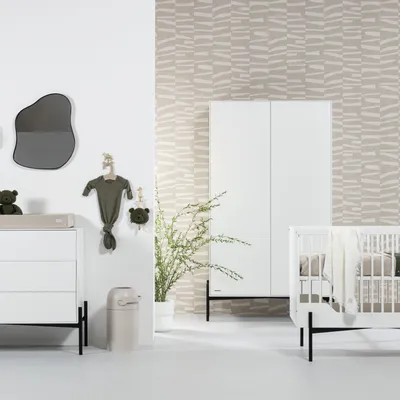 Kidsmill Boutique Babyzimmer Weiß / Schwarz