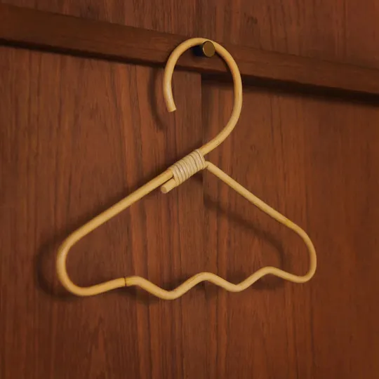 Ferm Living Kleerhangers - Wavi Clothes Hangers - Set van 3 - Natural