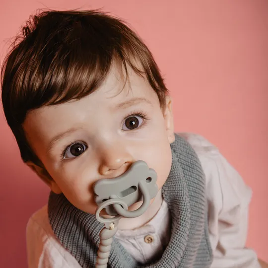 Suavinex Schnuller Schmetterling - Colour Essence SX Pro - 0‑6 Monate - Silikon - Beige