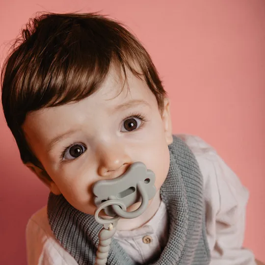 Suavinex Schnuller Schmetterling - Colour Essence SX Pro - 0‑6 Monate - Silikon - Grün