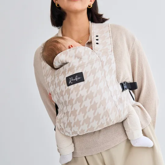 Rookie X HT Premium Babytrage - Houndstooth Beige