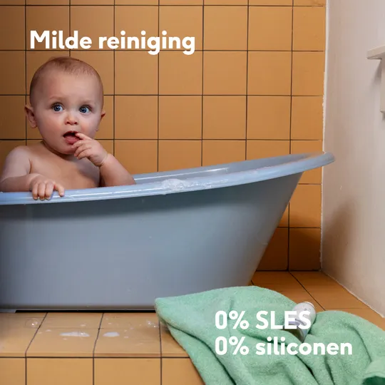 Naïf Voedende Baby Shampoo
