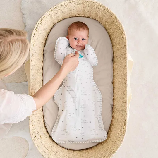 Love to Dream Puckschlafsack – Swaddle Up™ – 0–3 Monate – Weiß mit Text