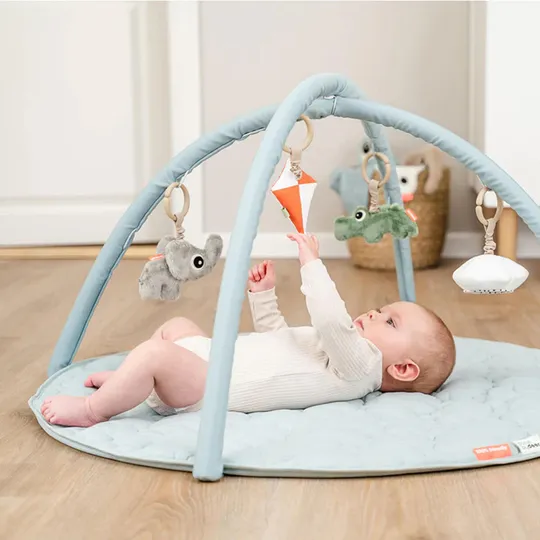 Done By Deer Spielteppich - Playground - Blue