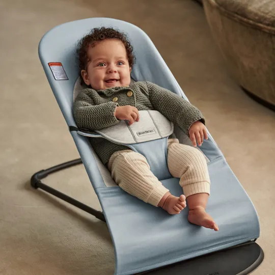 BabyBjörn Balance Soft Babywippe – Gewebter Jersey – Blaugrau