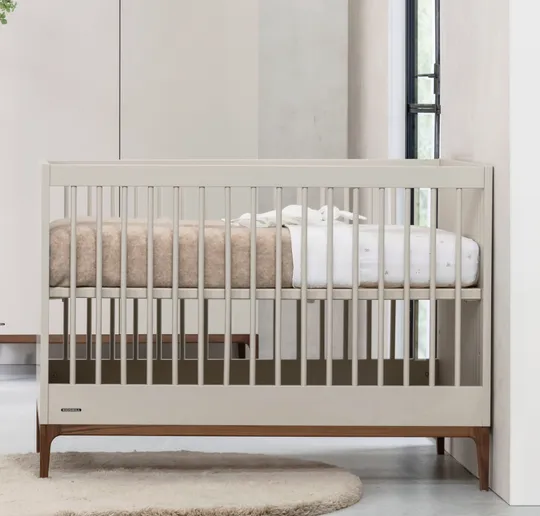 Kidsmill Modular Babyzimmer Oatmeal / Walnuss