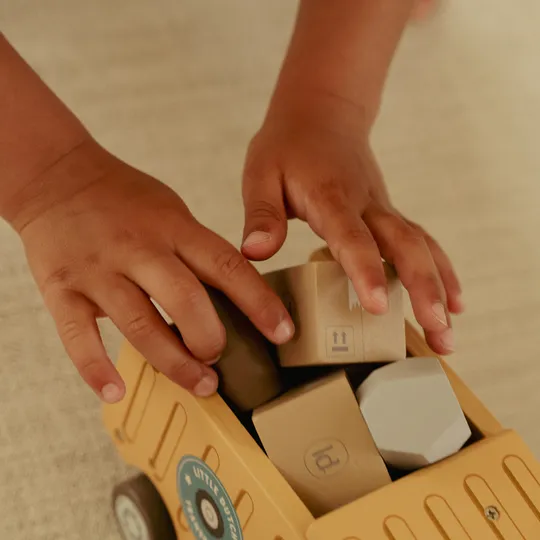 Little Dutch Müllwagen Mit Steckpuppen – Holz