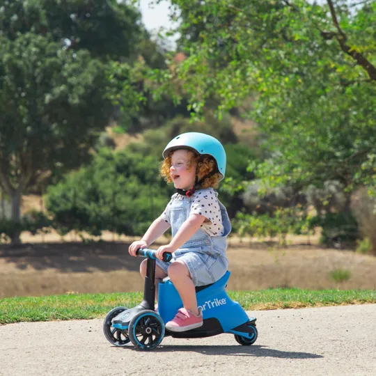 SmarTrike Xtend Scooter Ride-On