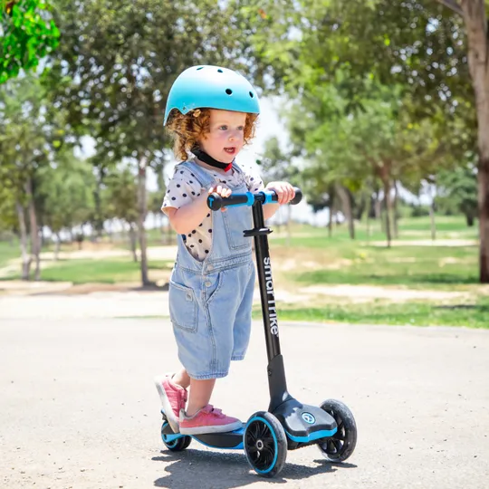 SmarTrike Xtend Scooter Ride-On