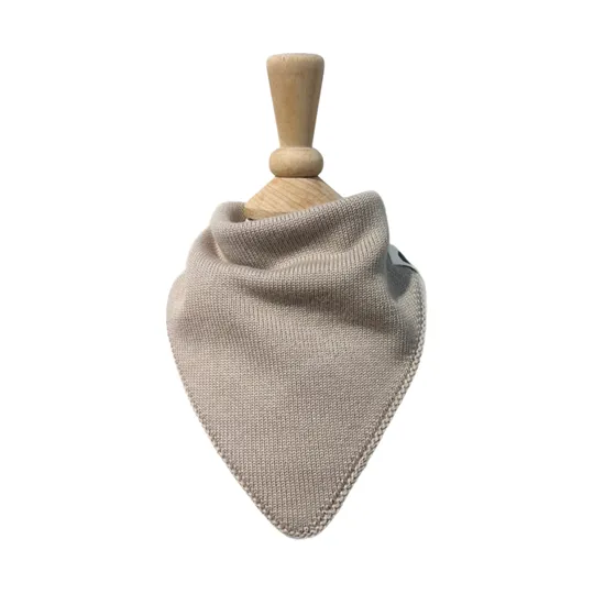 Pine Cone Leo Slabbetje