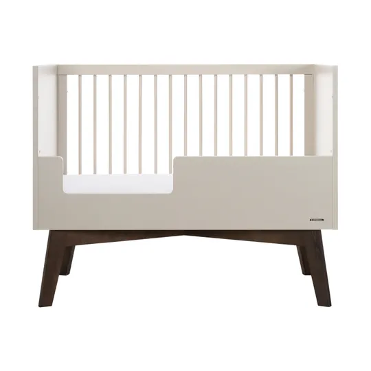 Kidsmill Sixties Babyzimmer Oatmeal / Walnuss