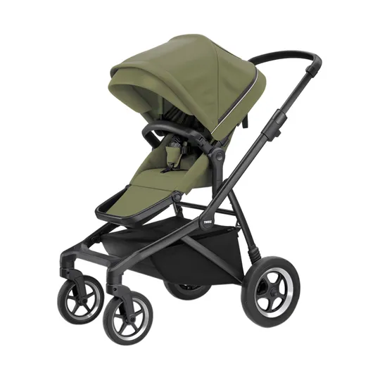 Thule Sleek Kinderwagen On Black 