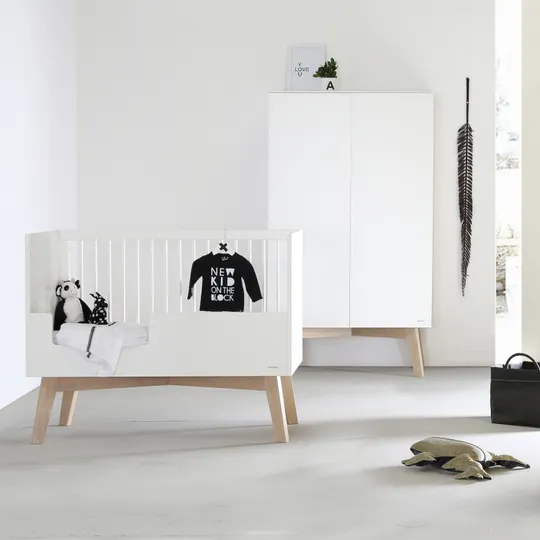 Kidsmill Sixties Babybett Mattweiß / Natur 60 x 120 cm