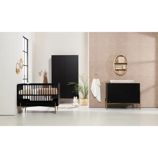 Kidsmill Boutique Babyzimmer Schwarz / Bras