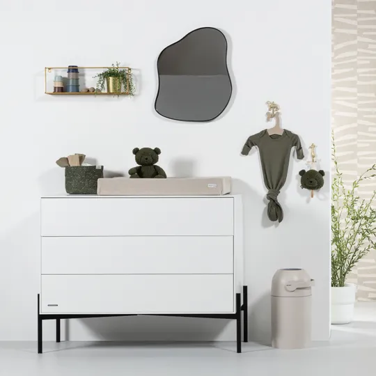 Kidsmill Boutique Babyzimmer Weiß / Schwarz