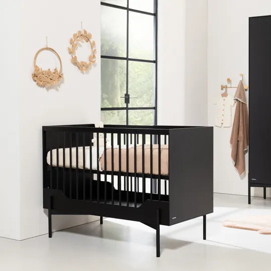 Kidsmill Boutique Babyzimmer Schwarz Matt