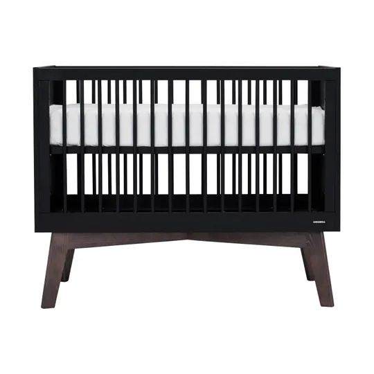 Kidsmill Sixties Babyzimmer Mattschwarz / Walnuss