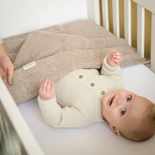 Baby’s Only Ledikantdeken – Merino Brushed – Meadow Sand