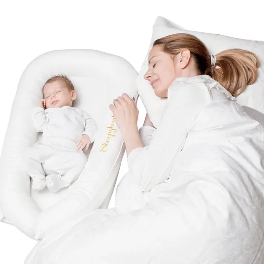 DockATot Deluxe Babynestchen Pristine White